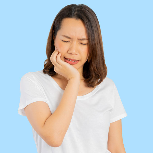 Is there much pain or
swelling after wisdom tooth removal? Is there much pain or
swelling after wisdom tooth removal?